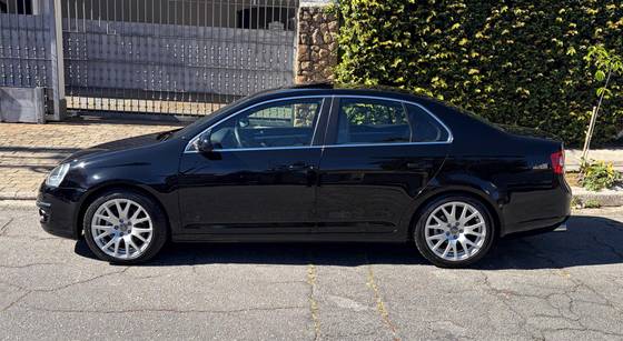 VOLKSWAGEN JETTA 2.5 I 20V 170CV GASOLINA 4P TIPTRONIC VOLKSWAGEN JETTA 2.5 I 20V 170CV GASOLINA 4P TIPTRONIC